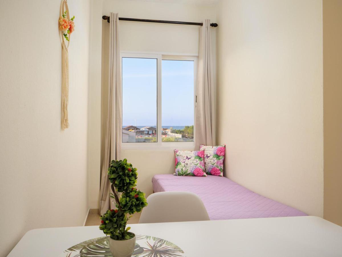 Divina Seaside Apartments By Estia Гувес Екстериор снимка